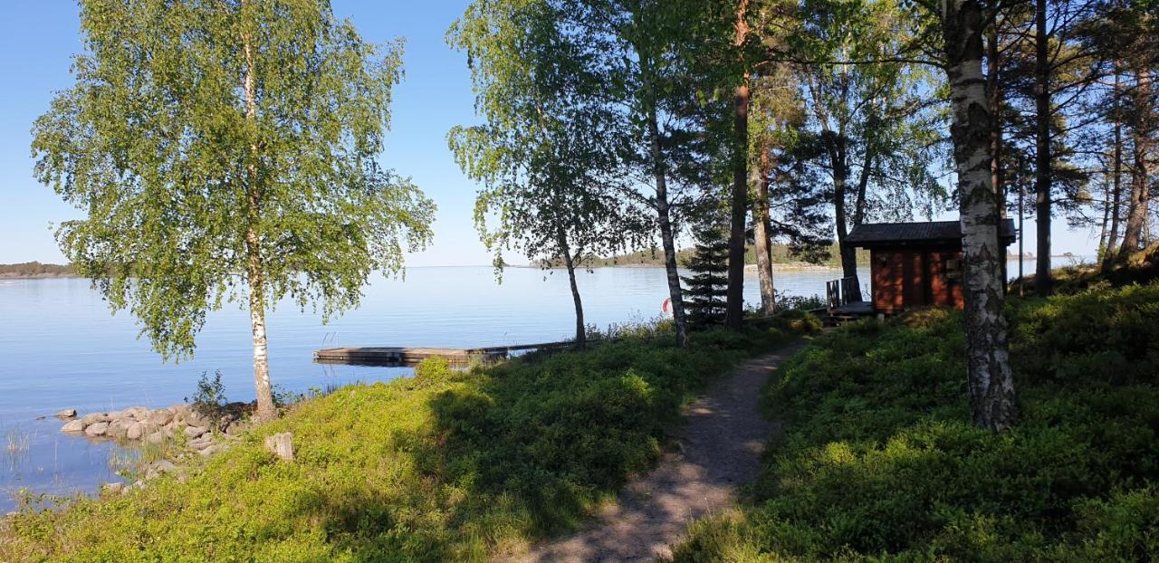 ホテル Rolfskaerrs Stugby Nygård エクステリア 写真